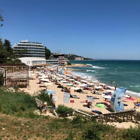 Apartment Azur Premium 2 *